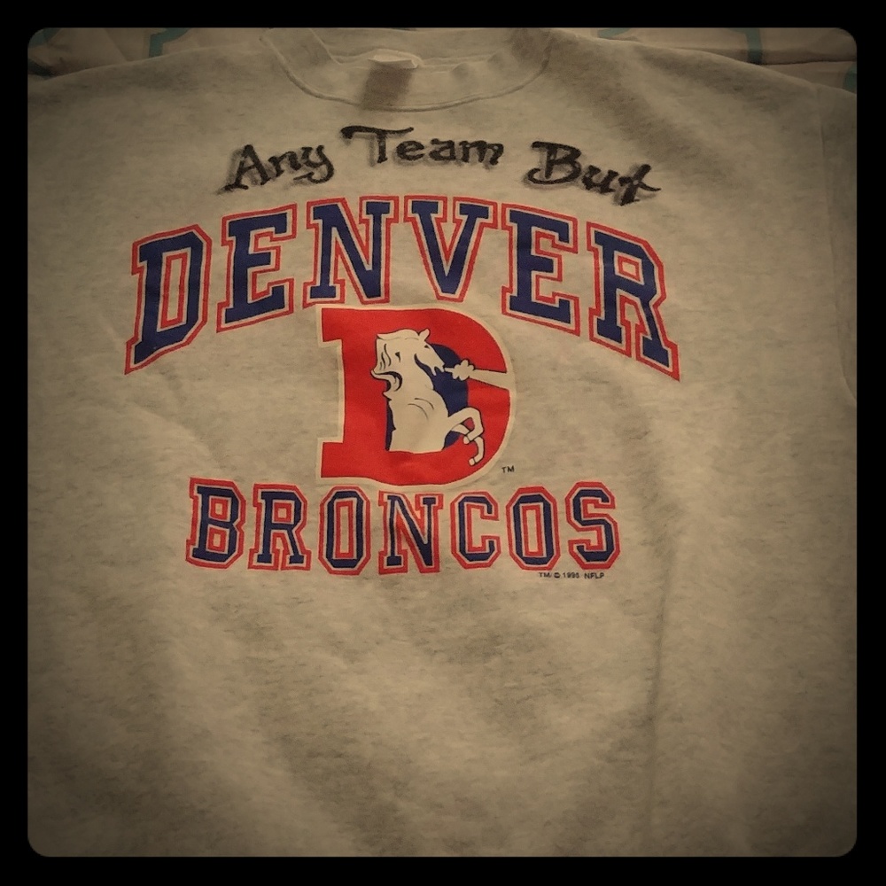 Vintage 90s Denver Broncos sweatshirt NFL sports